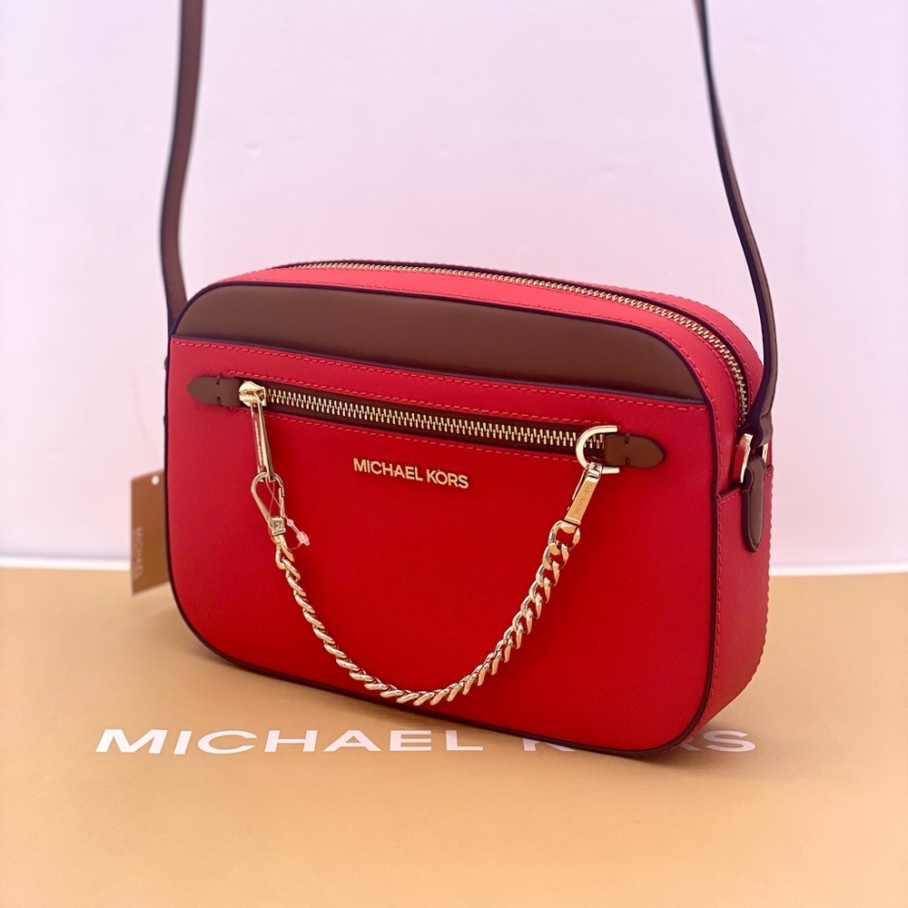 Michael Kors Women's Jet Set Logo
East West Zip Chain Crossbody - Picture 7 of 12